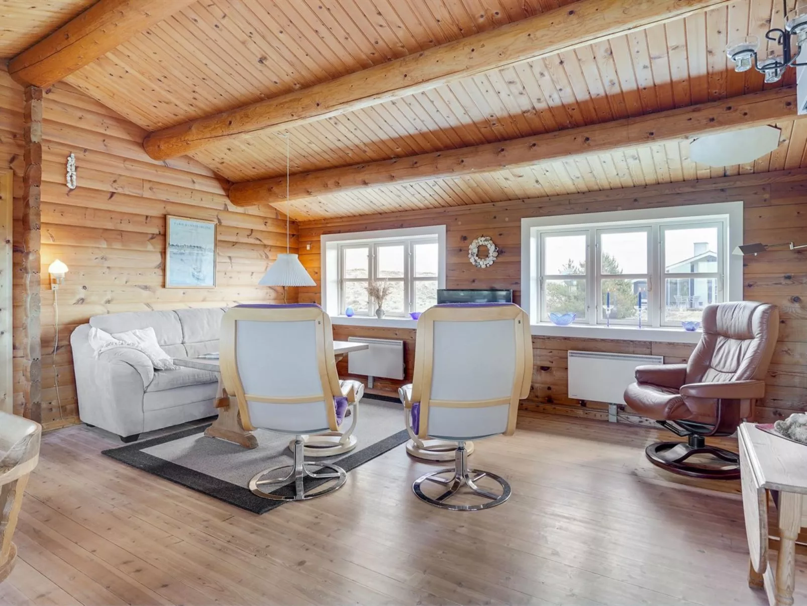 "Anton" - 1.5km from the sea-Binnen