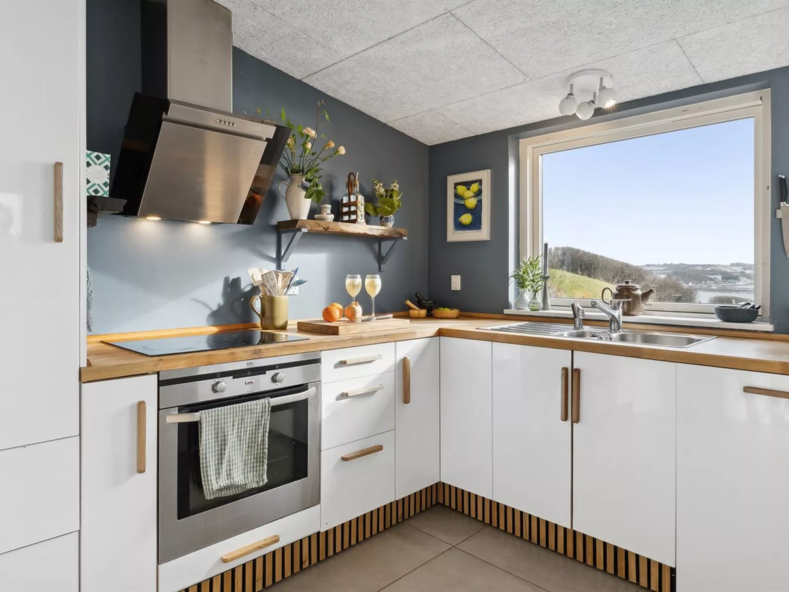 "Nielsen" - 30m to the fjord-Binnen