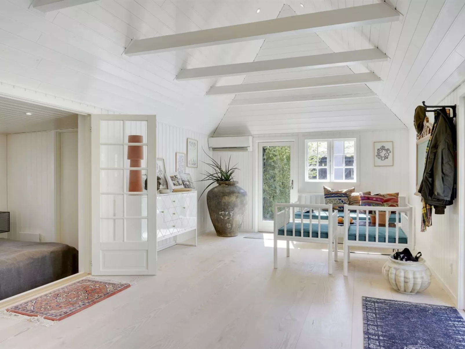 "Venko" - 2.6km from the sea-Binnen