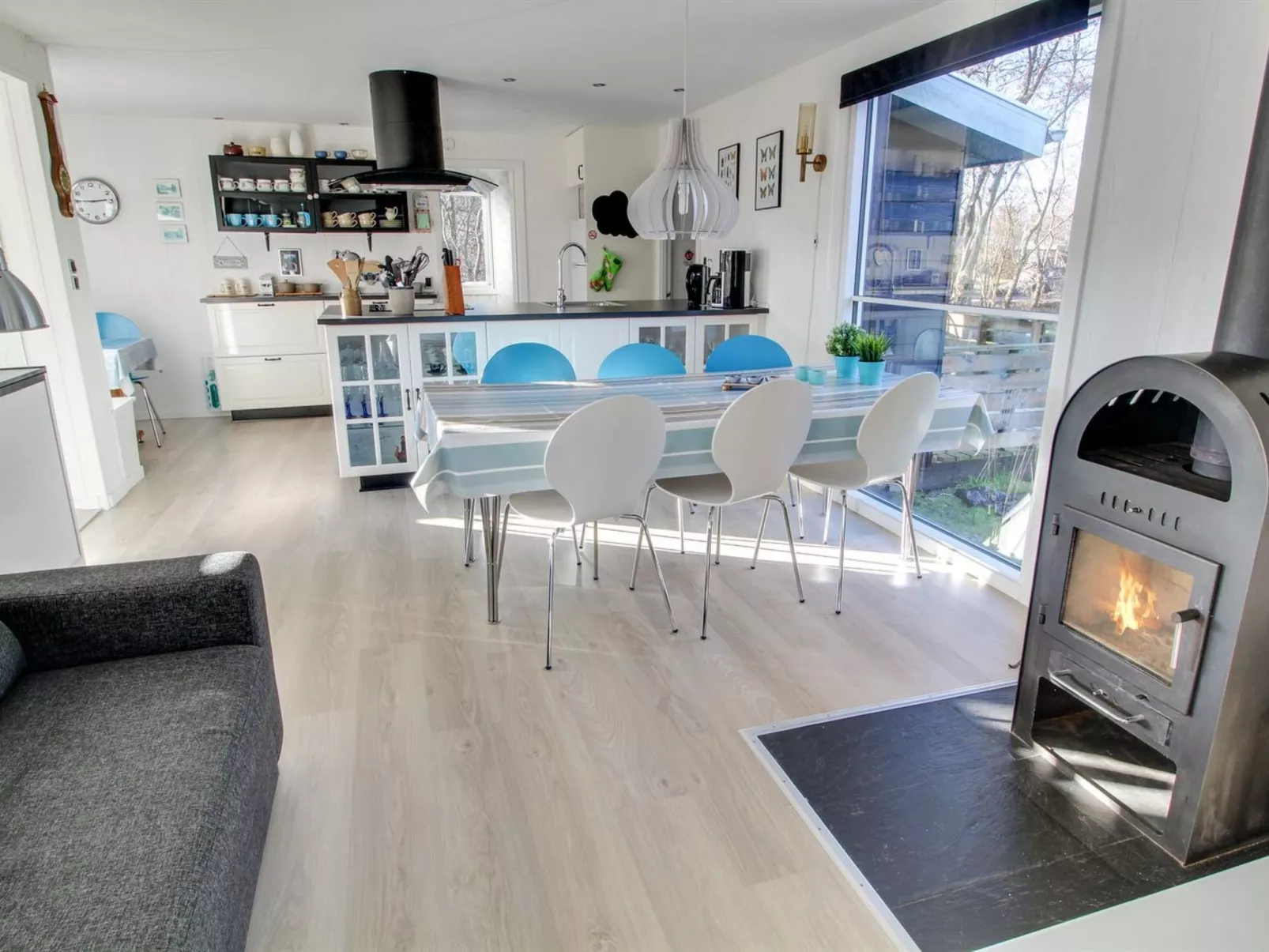 "Friedeborg" - 1km from the sea-Binnen