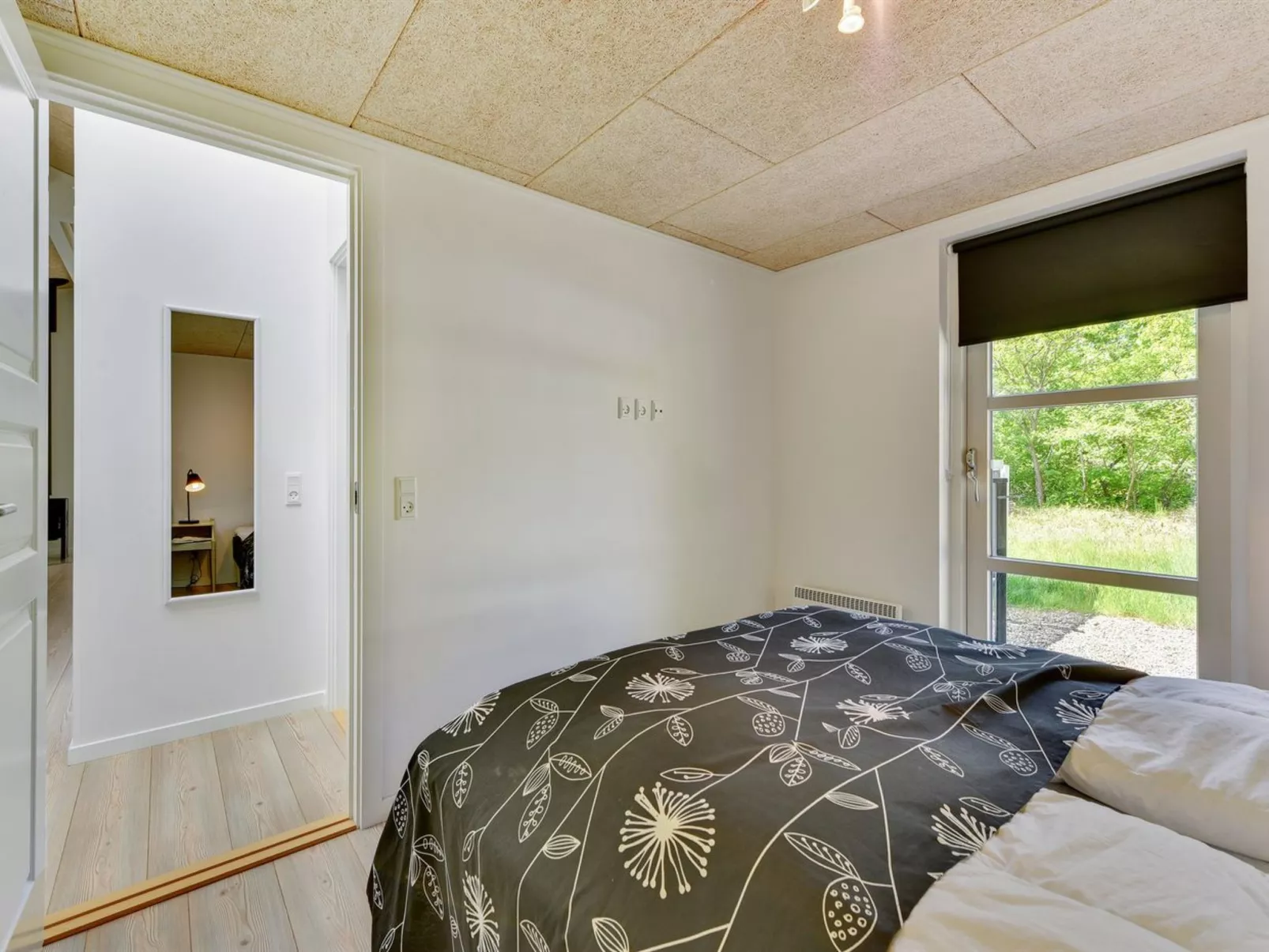 "Elena" - 800m to the fjord-Binnen