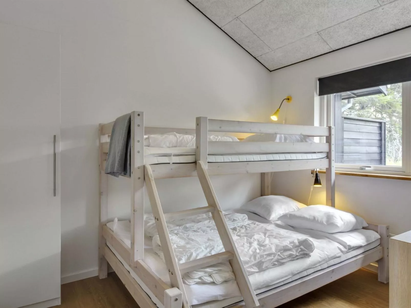 "Minna" - 975m from the sea-Binnen