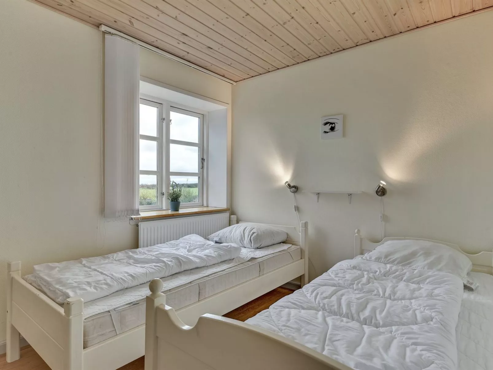 "Joran" - 120m from the sea-Binnen