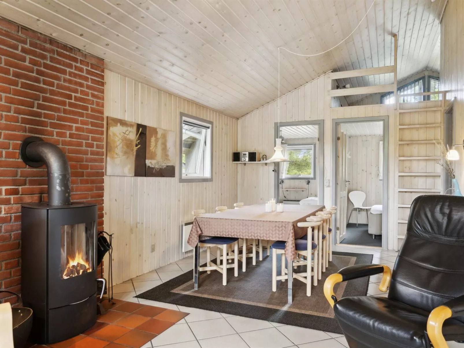 "Erlinda" - 3.1km from the sea-Binnen