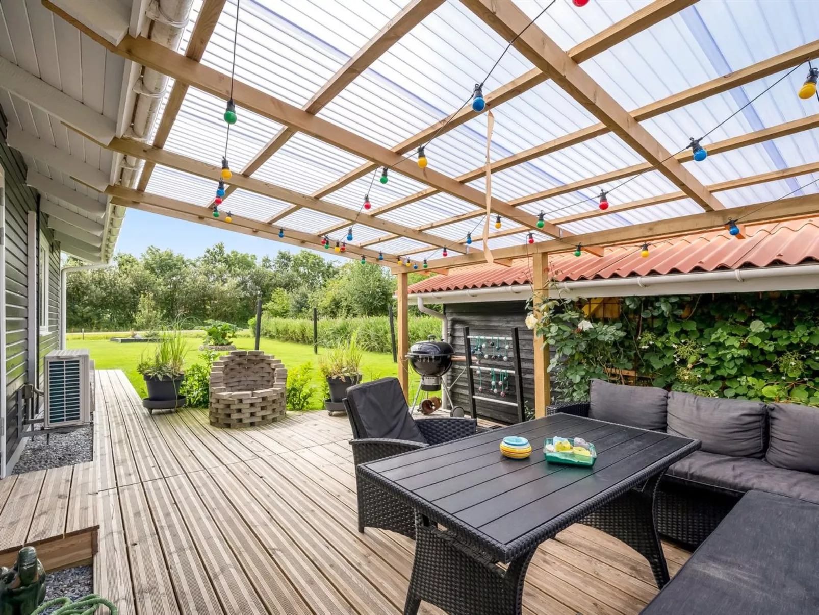 "Fritzie" - 600m to the fjord-Buiten