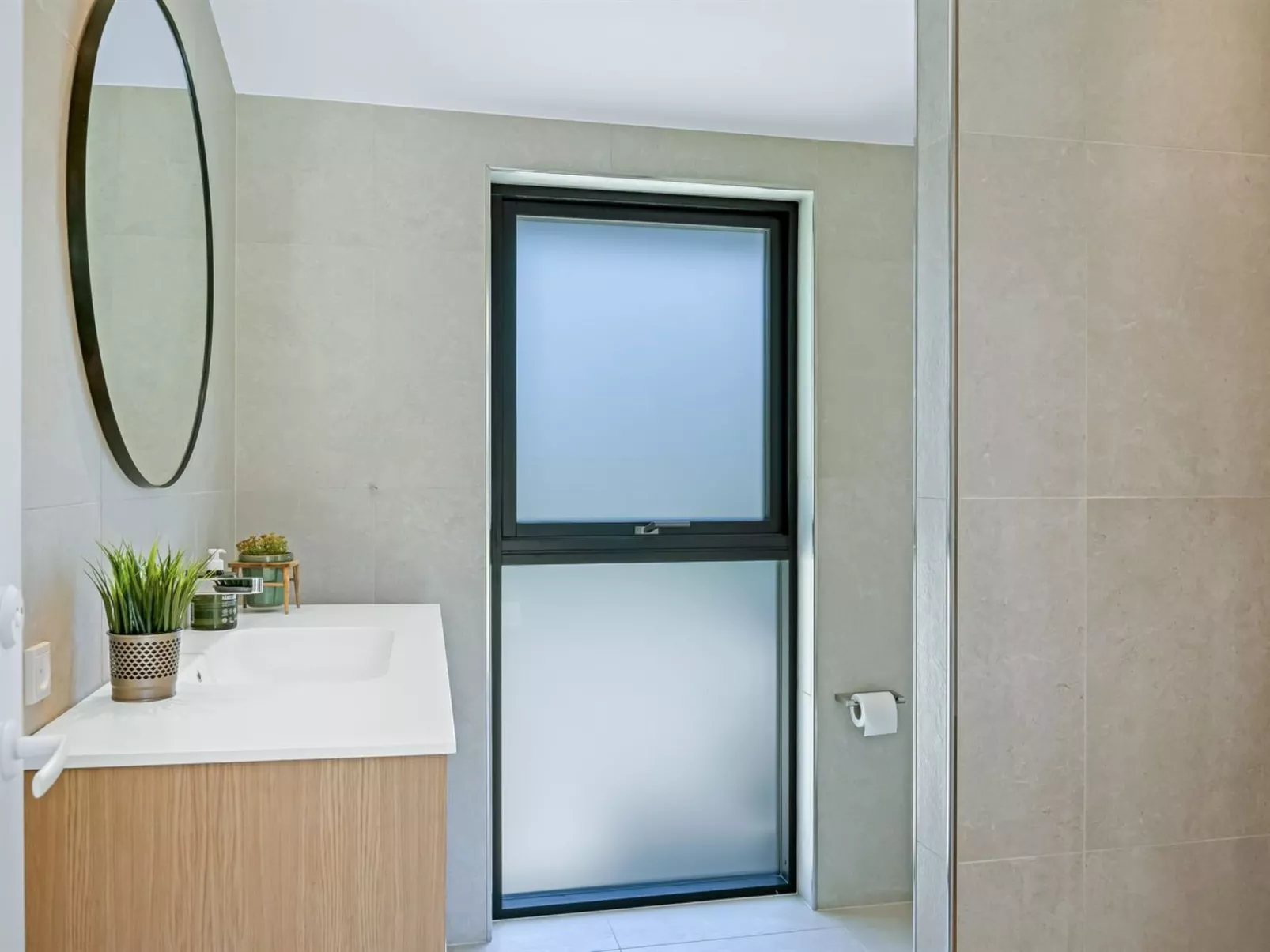 "Fay" - 25m from the sea-Binnen