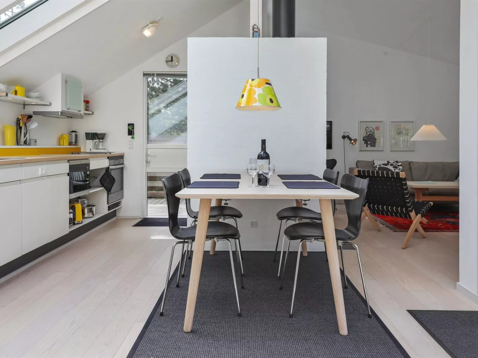 "Muriel" - 150m from the sea-Binnen