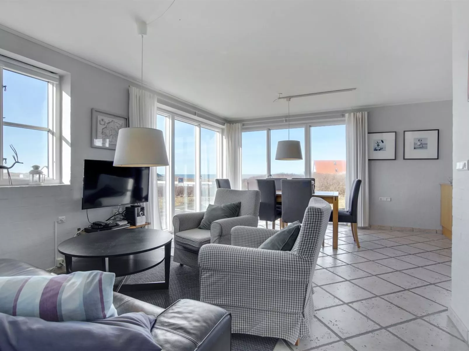 "Nantje" - 125m from the sea-Binnen