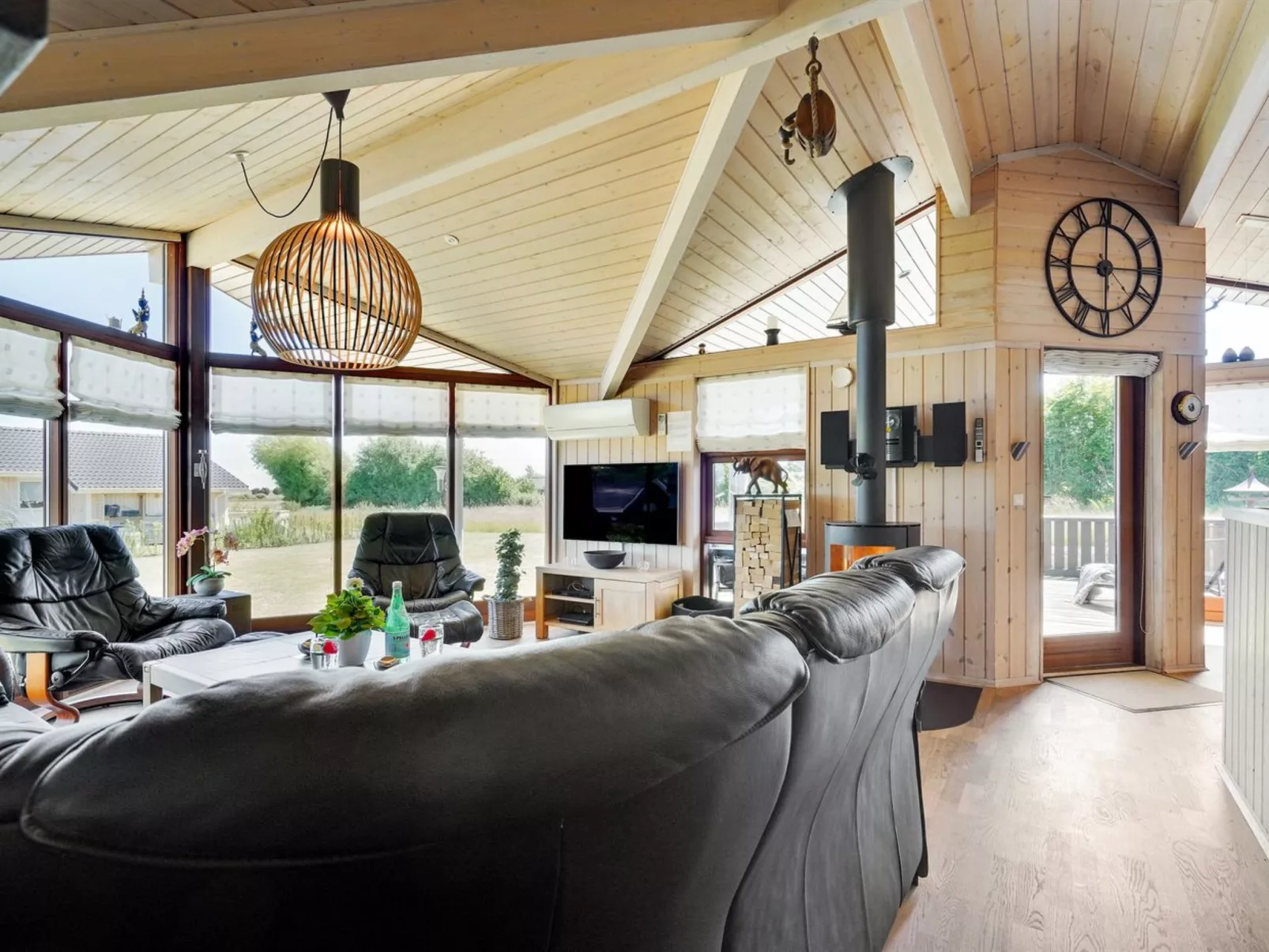 "Ela" - 500m from the sea-Binnen