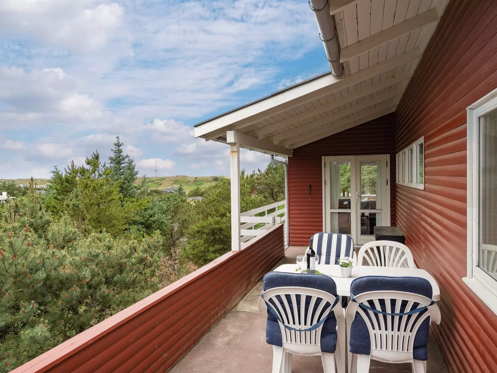 "Taimi" - 200m from the sea-Buiten