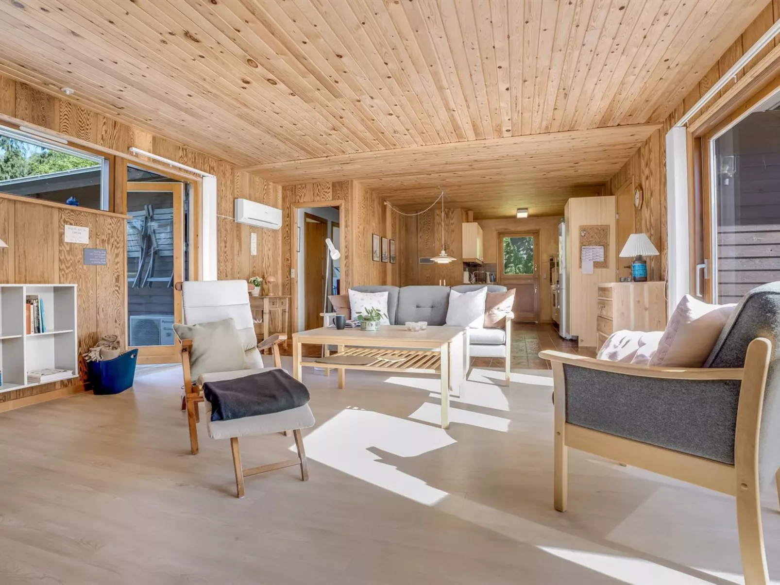 "Alvia" - 200m from the sea-Binnen