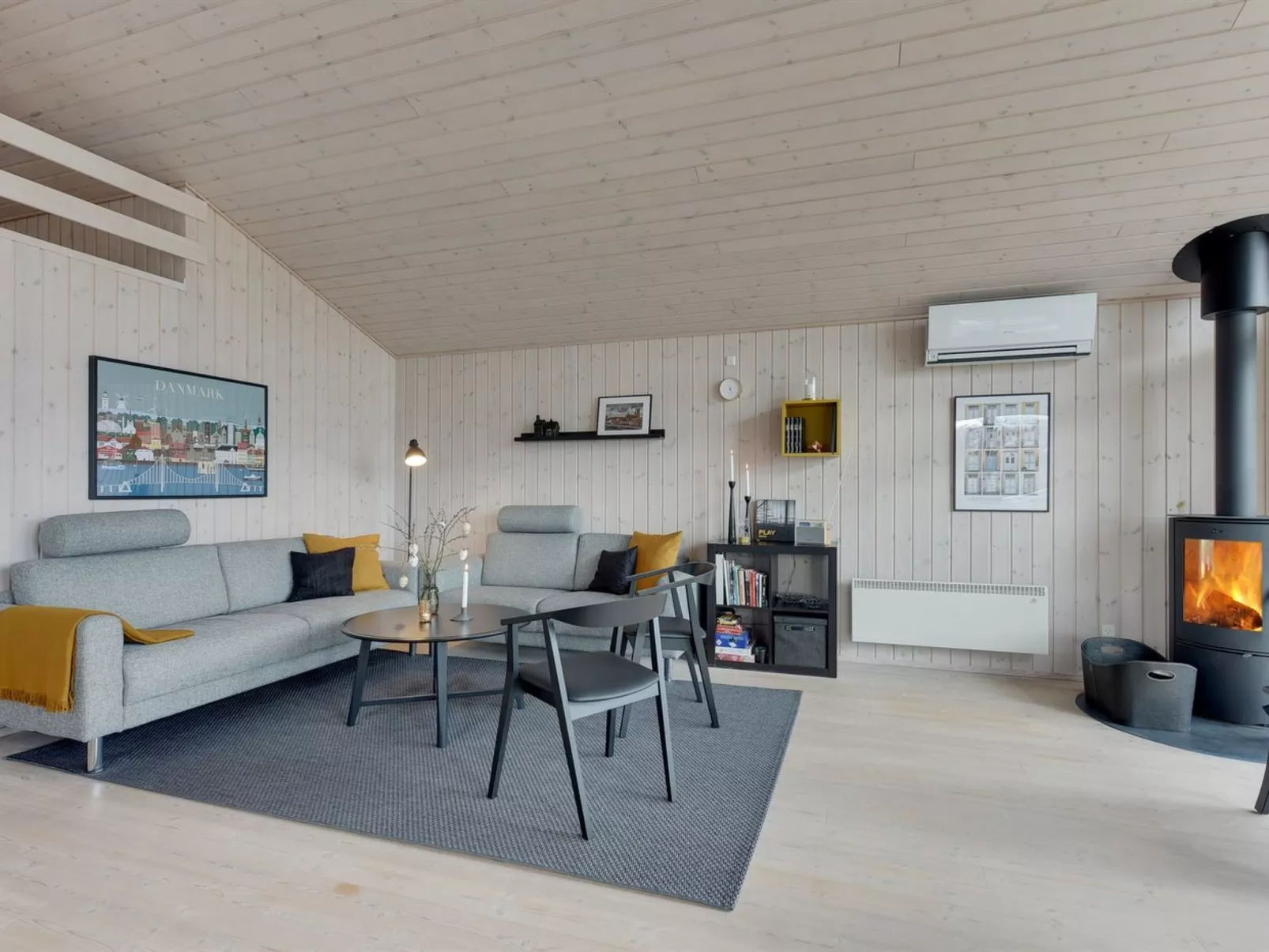 "Darja" - 300m from the sea-Binnen