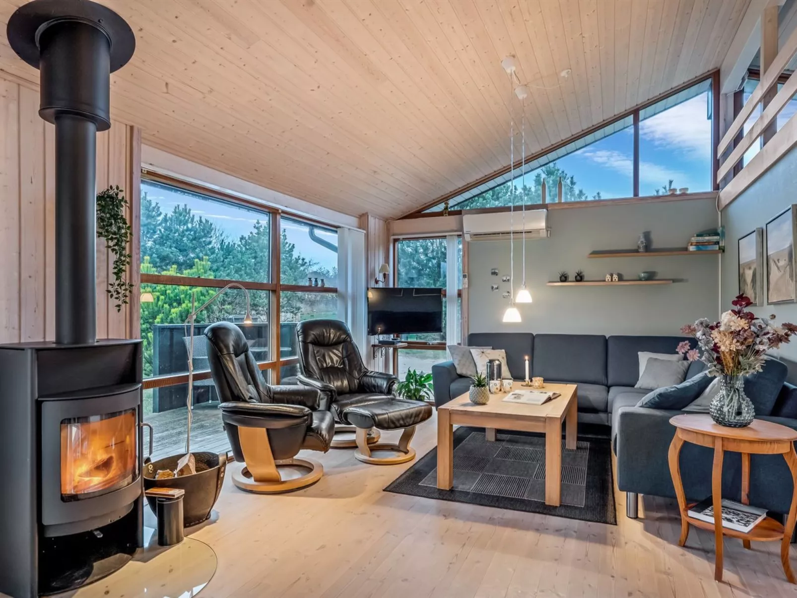 "Jelin" - 2.5km from the sea-Binnen