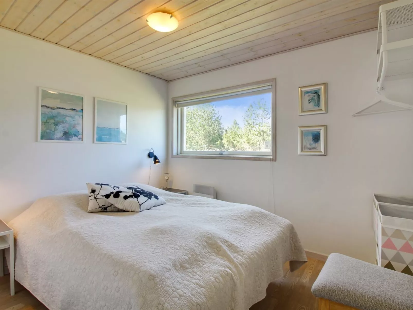 "Hampus" - 500m from the sea-Binnen