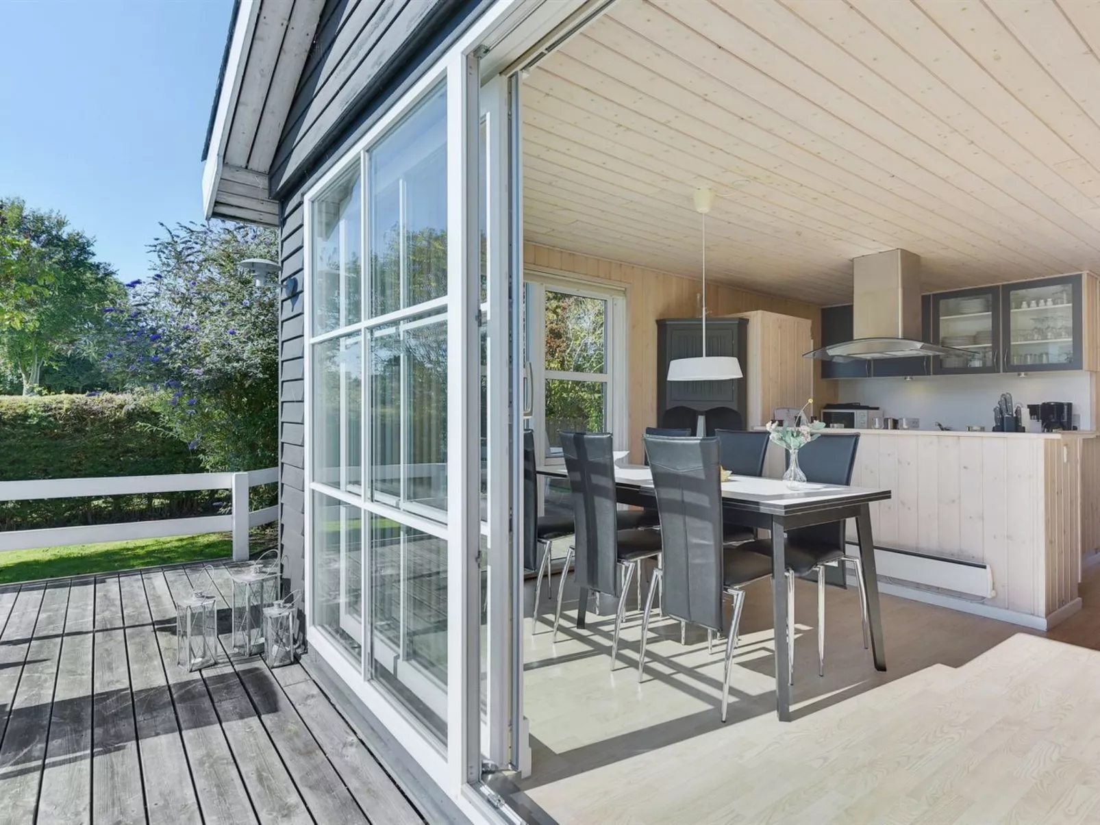 "Leandra" - 600m from the sea-Binnen