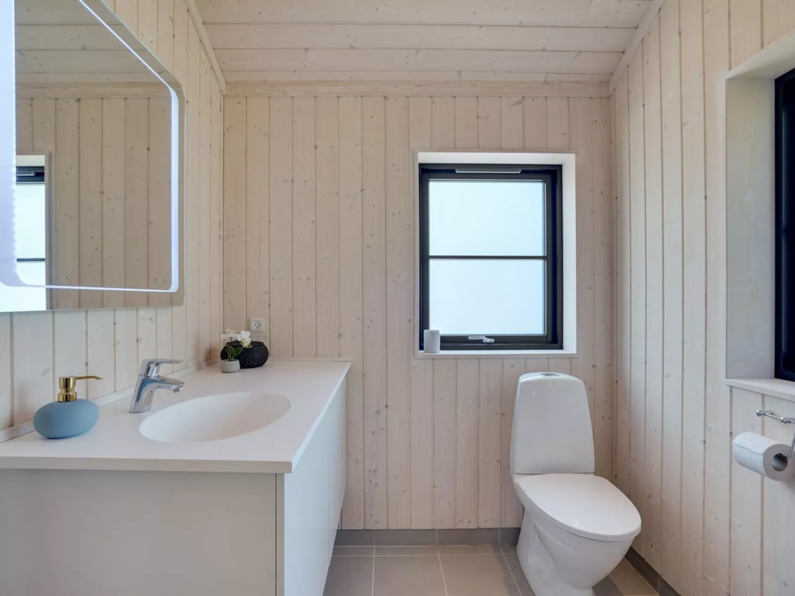 "Gunver" - 150m from the sea-Binnen