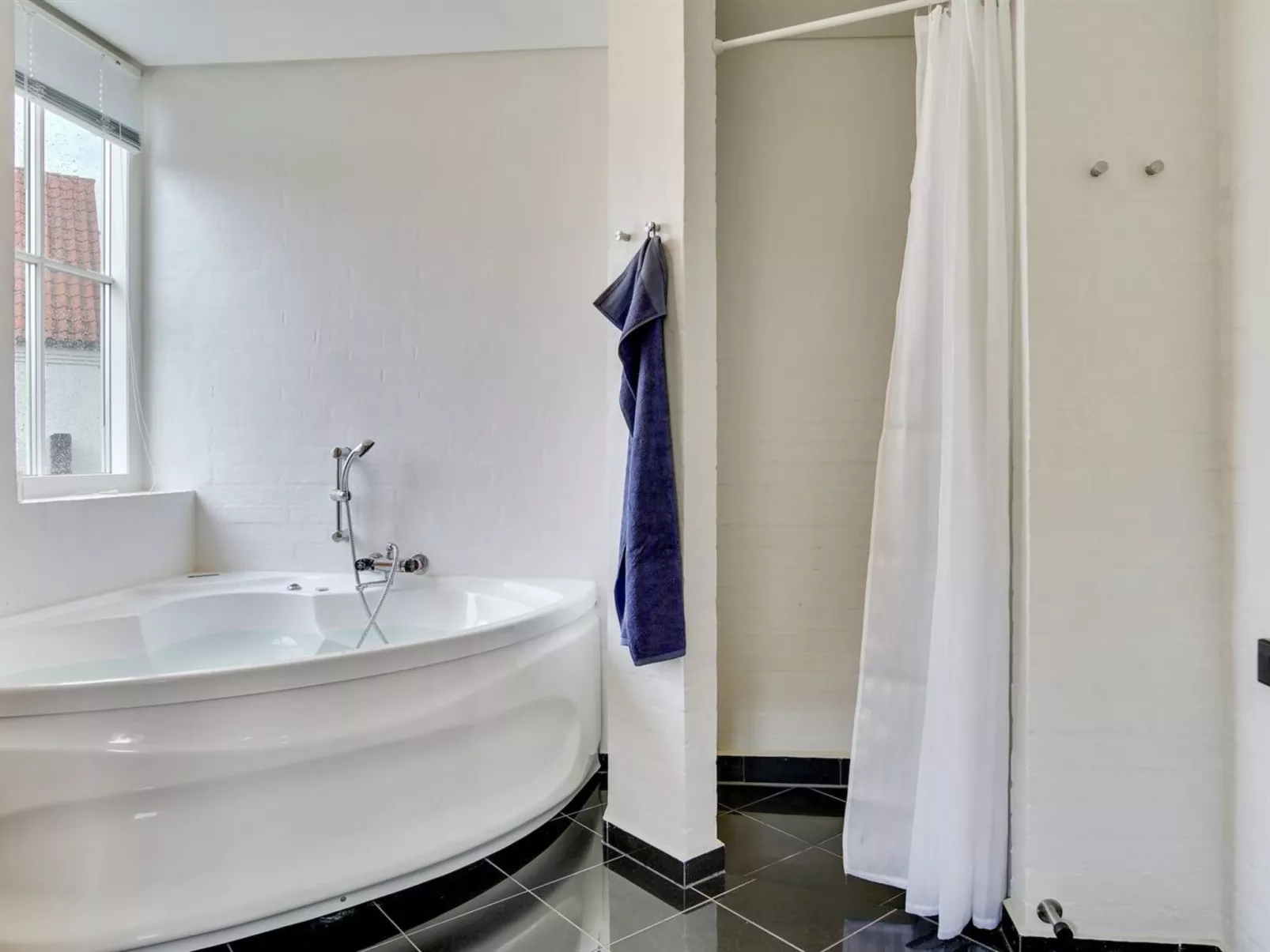 "Adrian" - 200m from the sea-Binnen