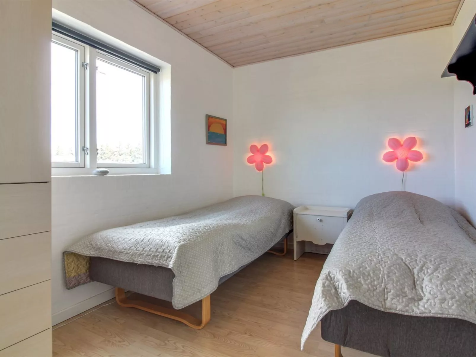 "Mayke" - 900m from the sea-Binnen