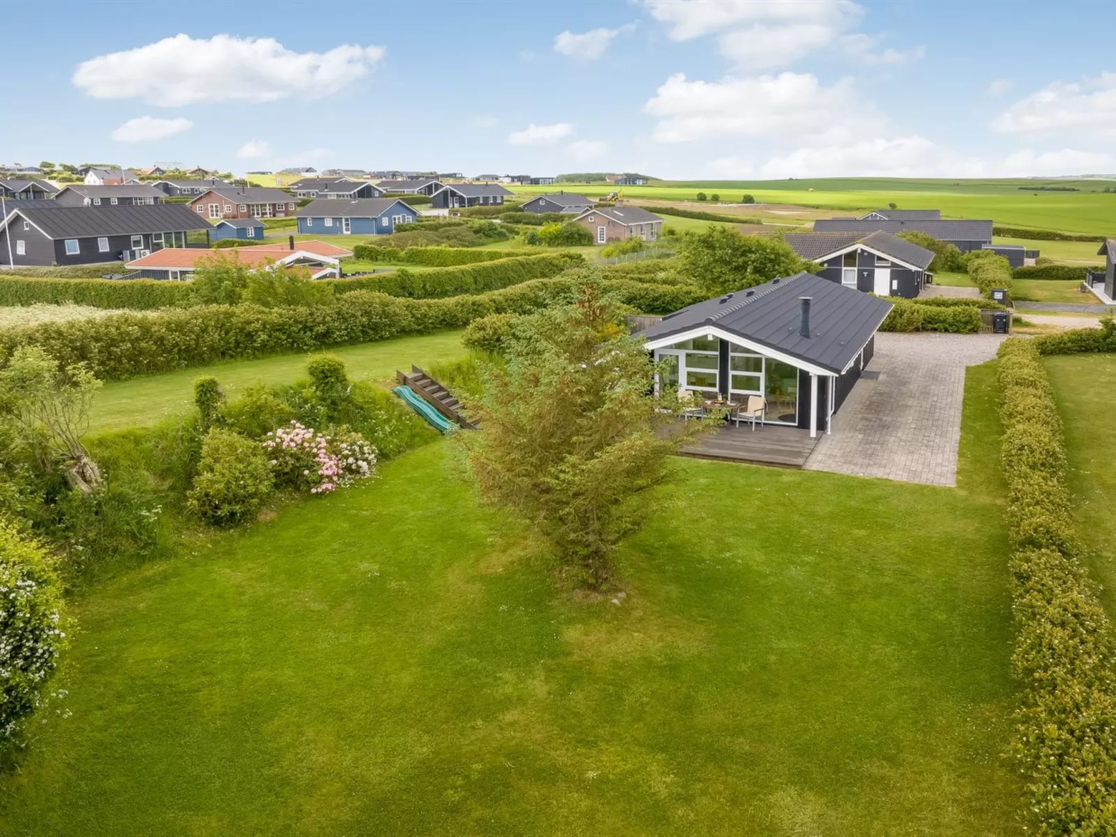 "Tanna" - 330m to the fjord-Buiten