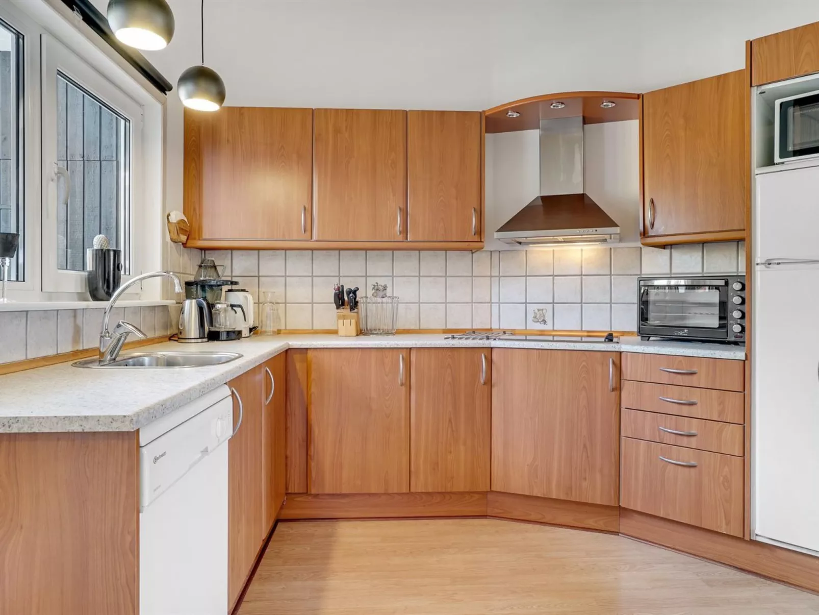 "Ivar" - 900m from the sea-Binnen