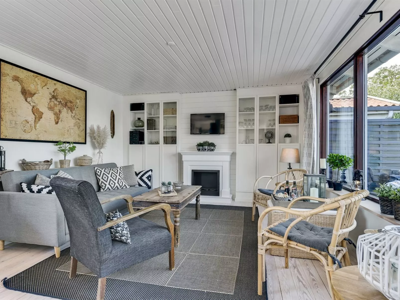 "Lillan" - 250m from the sea-Binnen