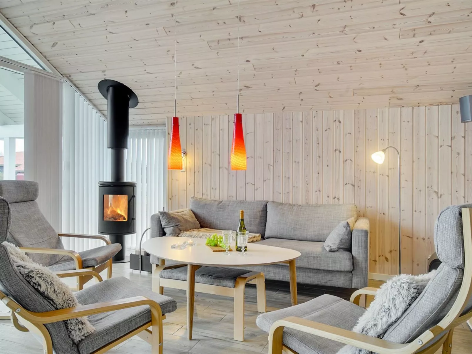 "Domi" - 1.2km from the sea-Binnen