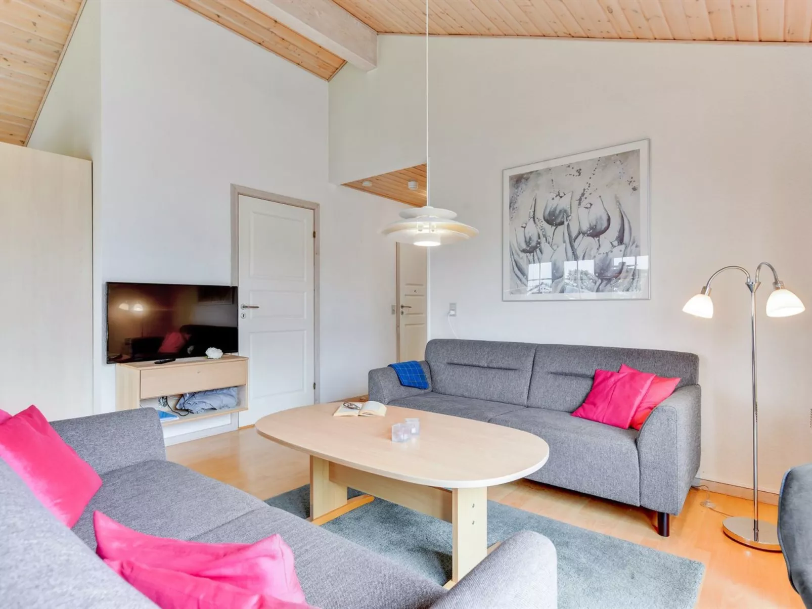 "Karina" - 150m to the fjord-Binnen