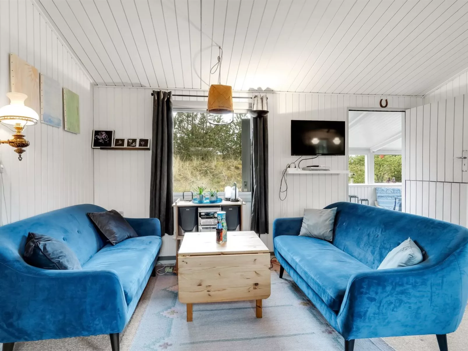 "Gundina" - 2km from the sea-Binnen