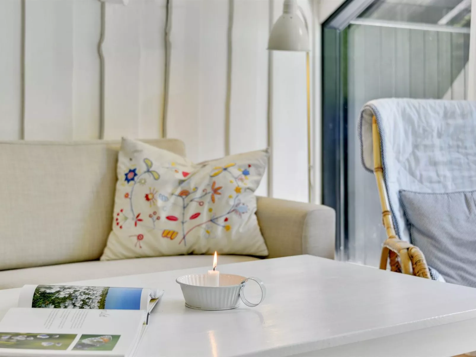 "Alika" - 200m to the fjord-Binnen