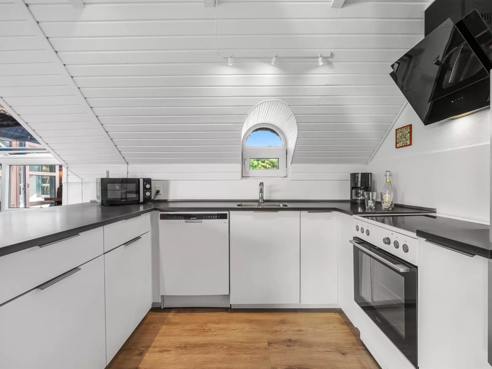 "Ruse" - 500m from the sea-Binnen