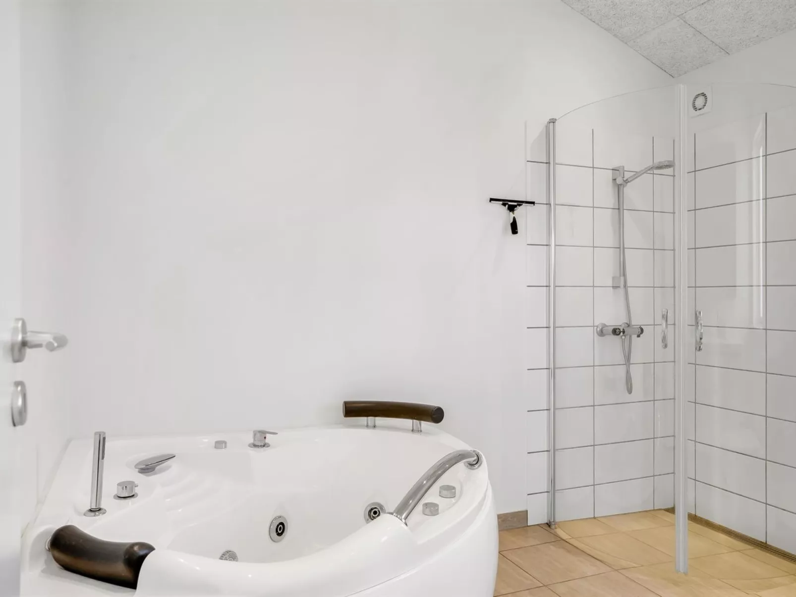 "Raakel" - 950m from the sea-Binnen