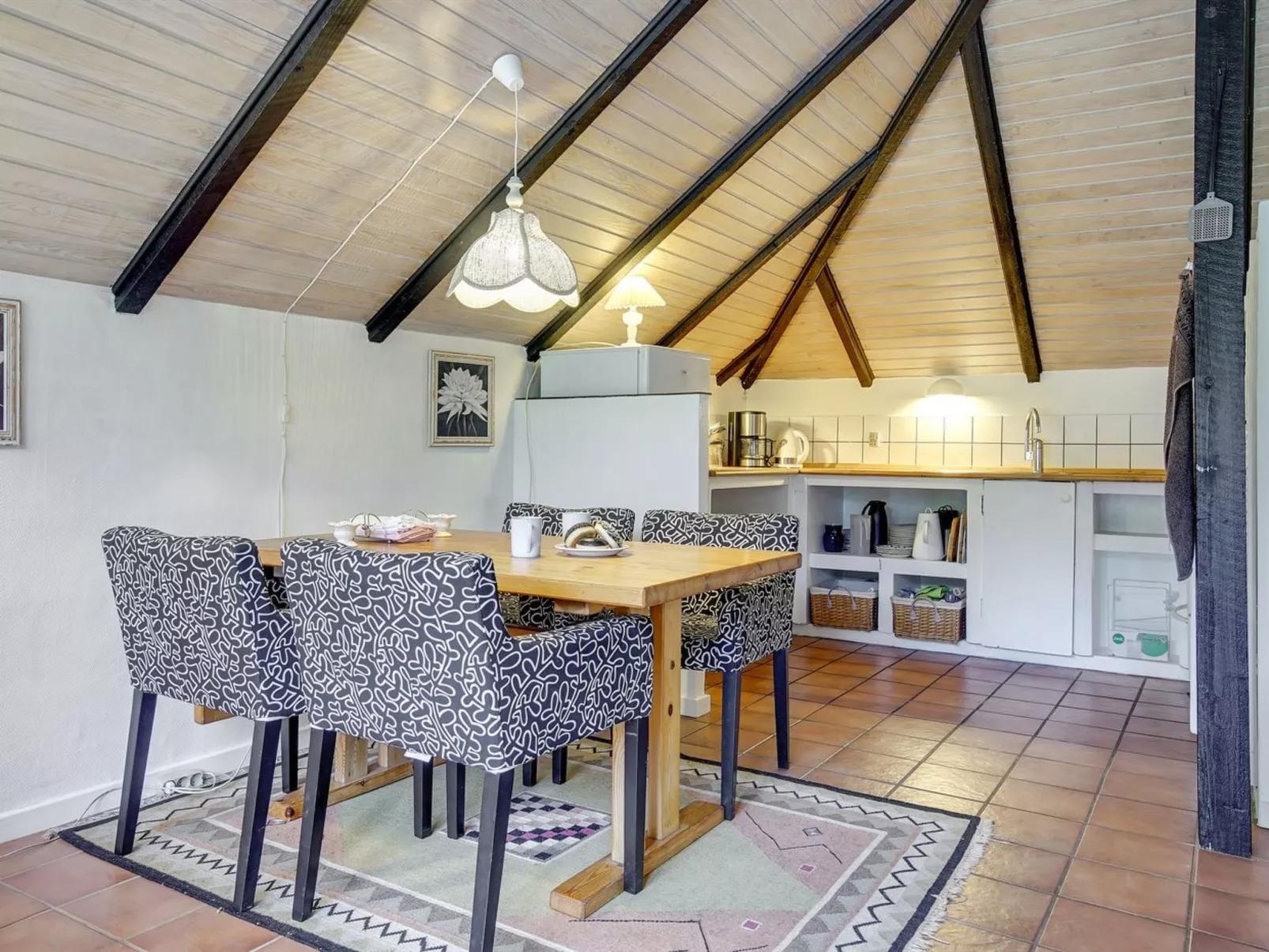 "Arnfin" - 160m from the sea-Binnen