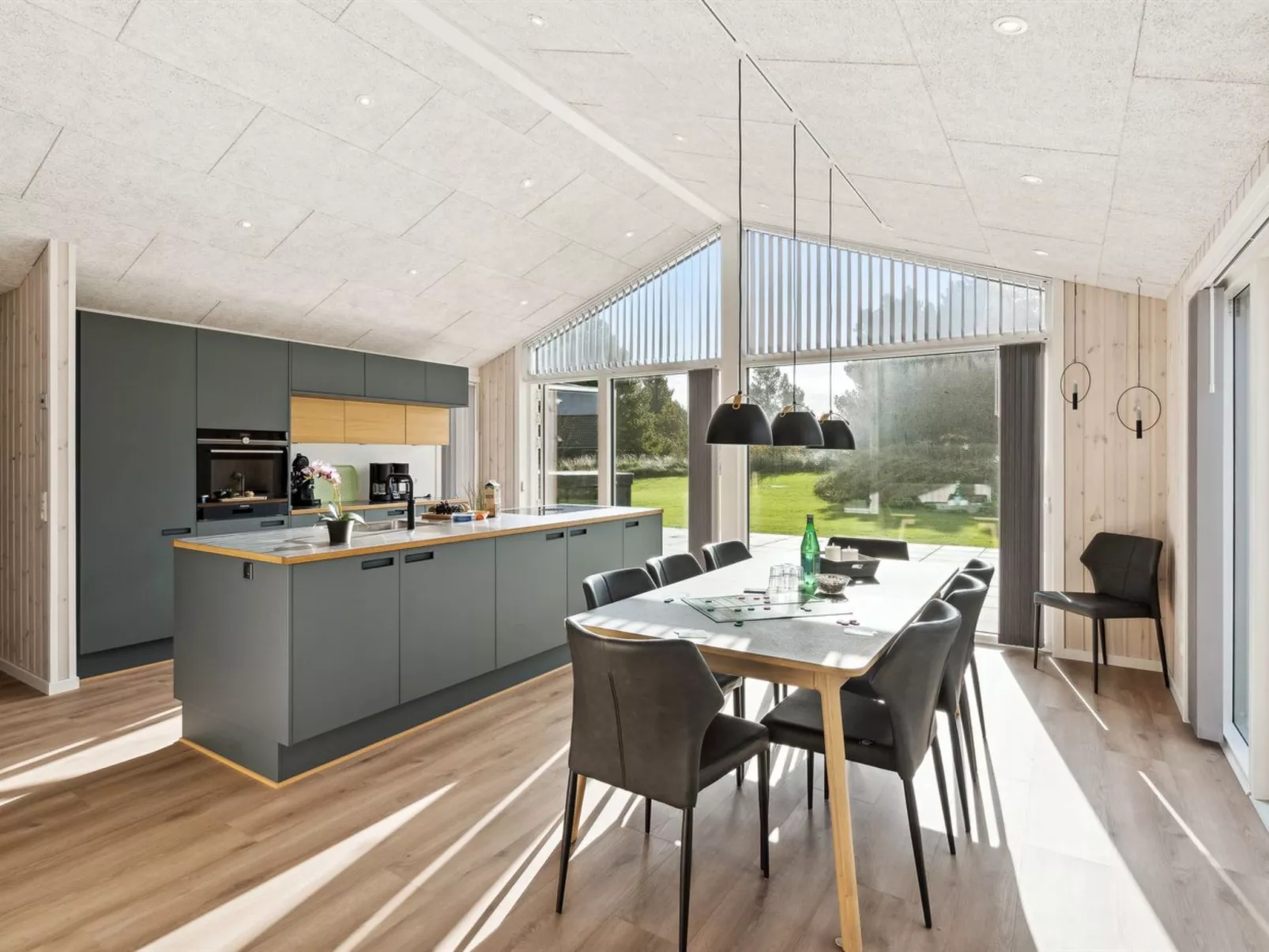 "Makedon" - 4.5km from the sea-Binnen