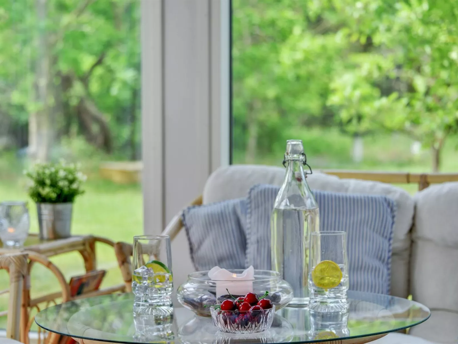 "Sebastian" - 100m to the fjord-Binnen