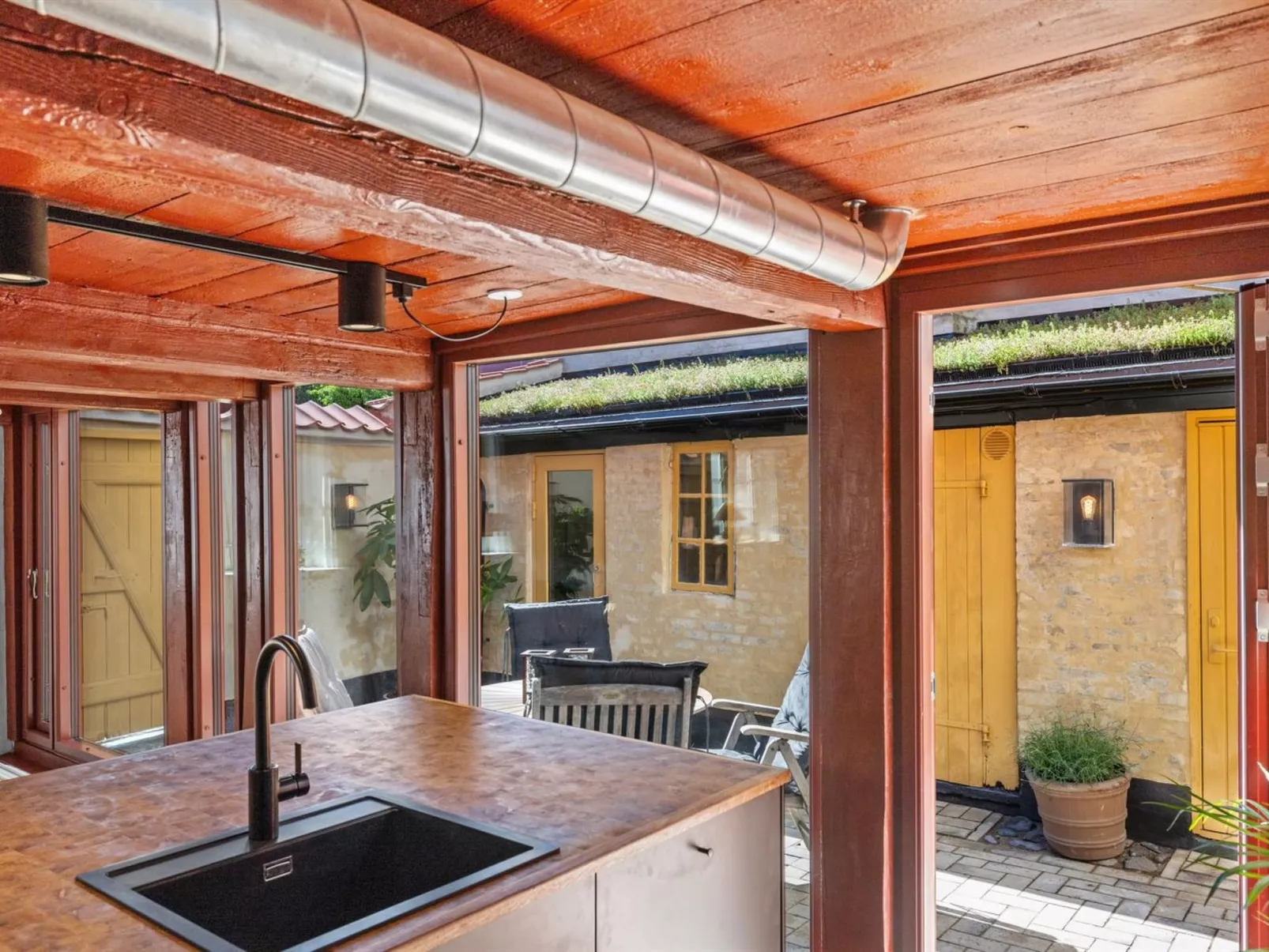 "Gaby" - 250m from the sea-Binnen