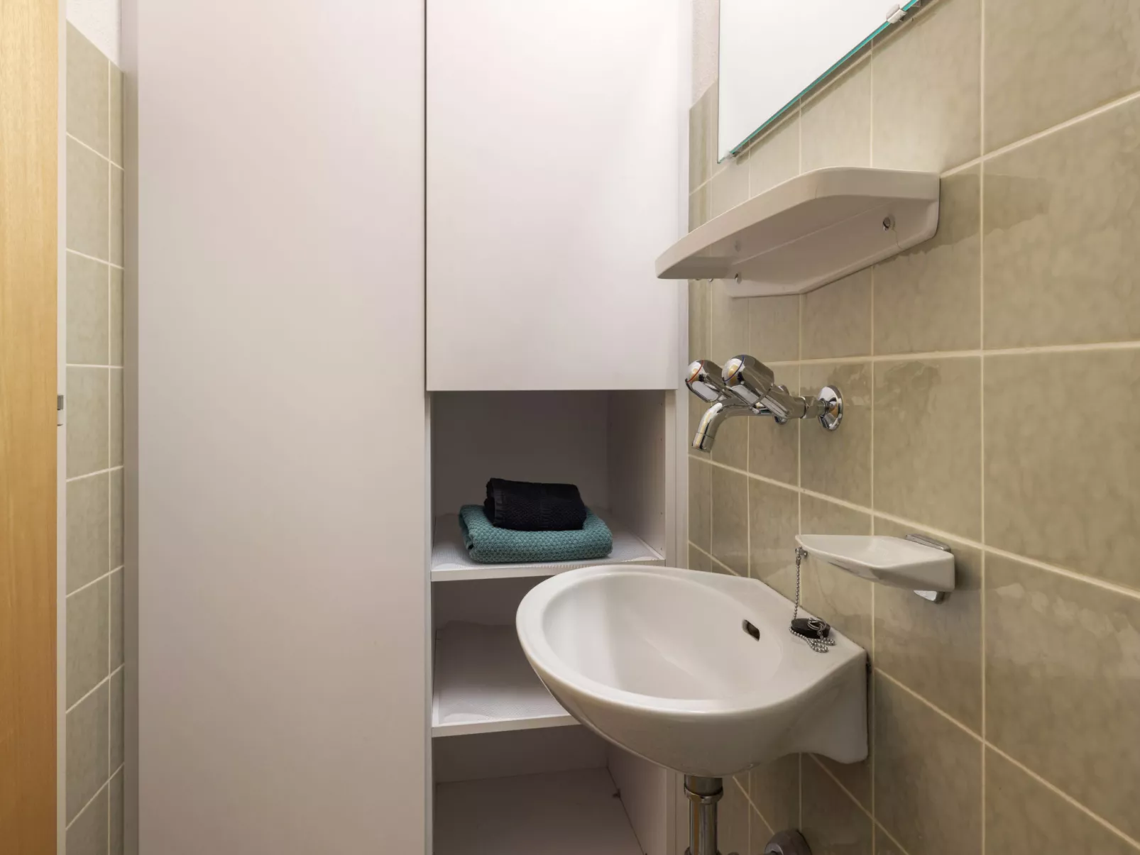 Belmont Est 80-Binnen