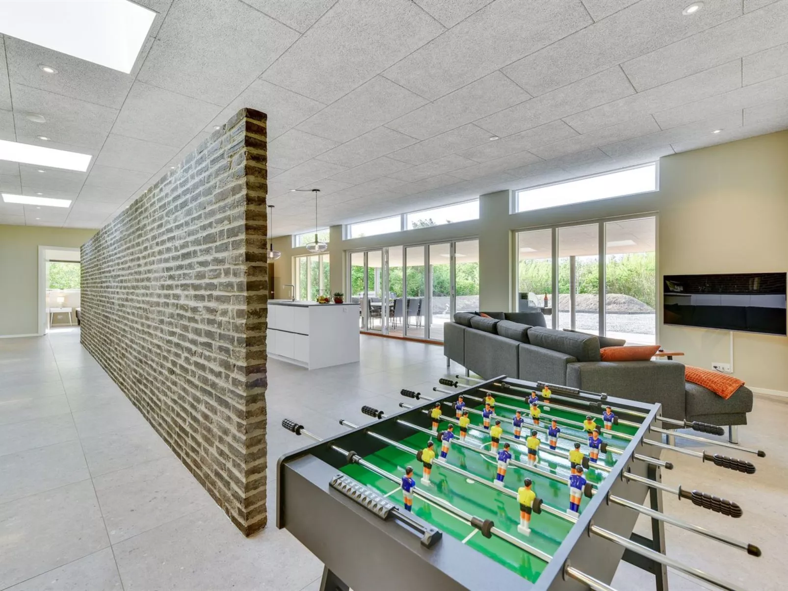 "Hiorulf" - 1.4km from the sea-Binnen