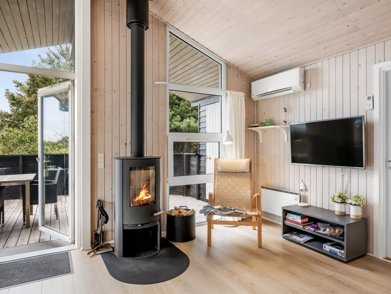 "Andrie" - 800m from the sea-Binnen