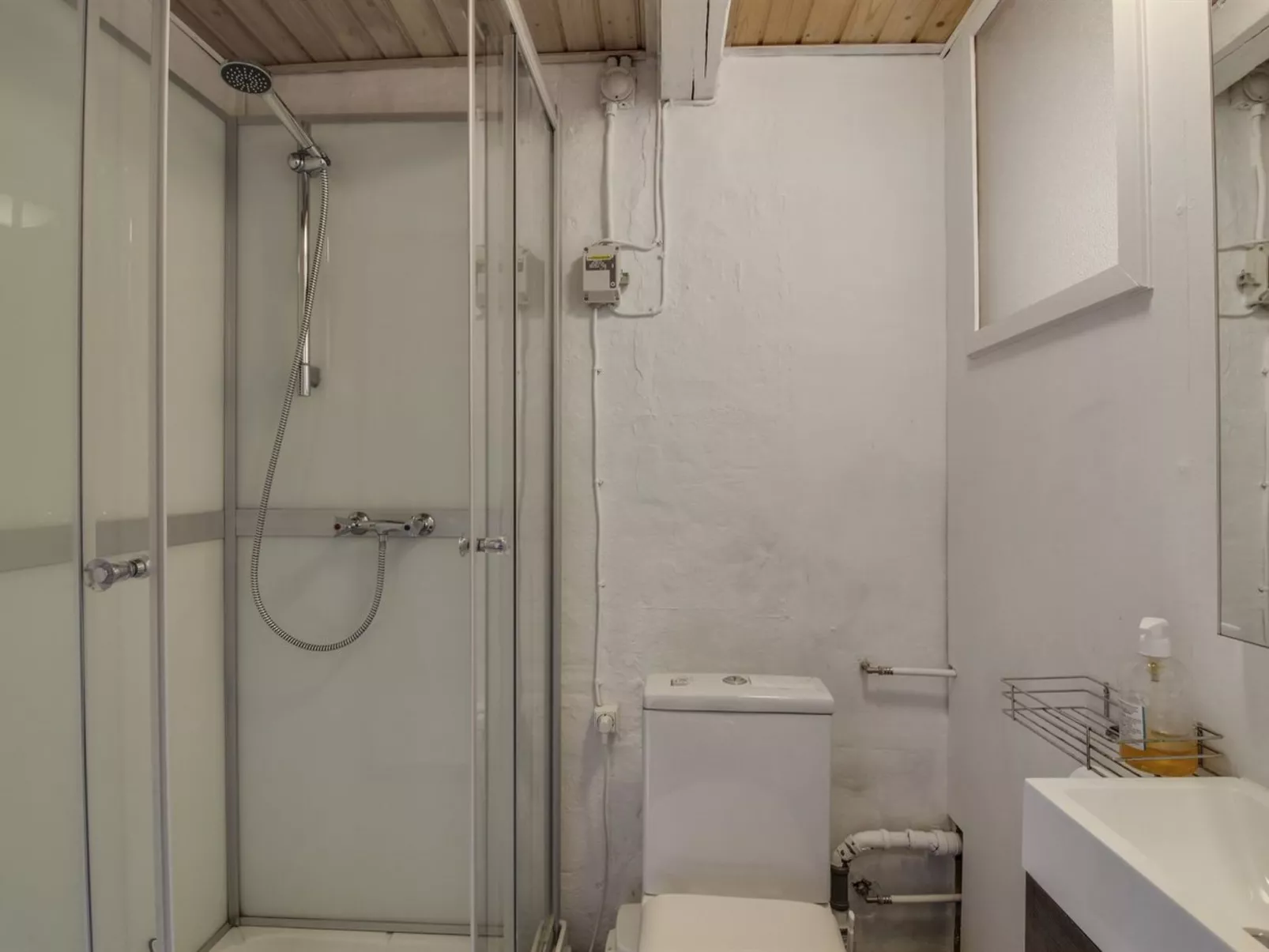 "Canan" - 1.6km from the sea-Binnen