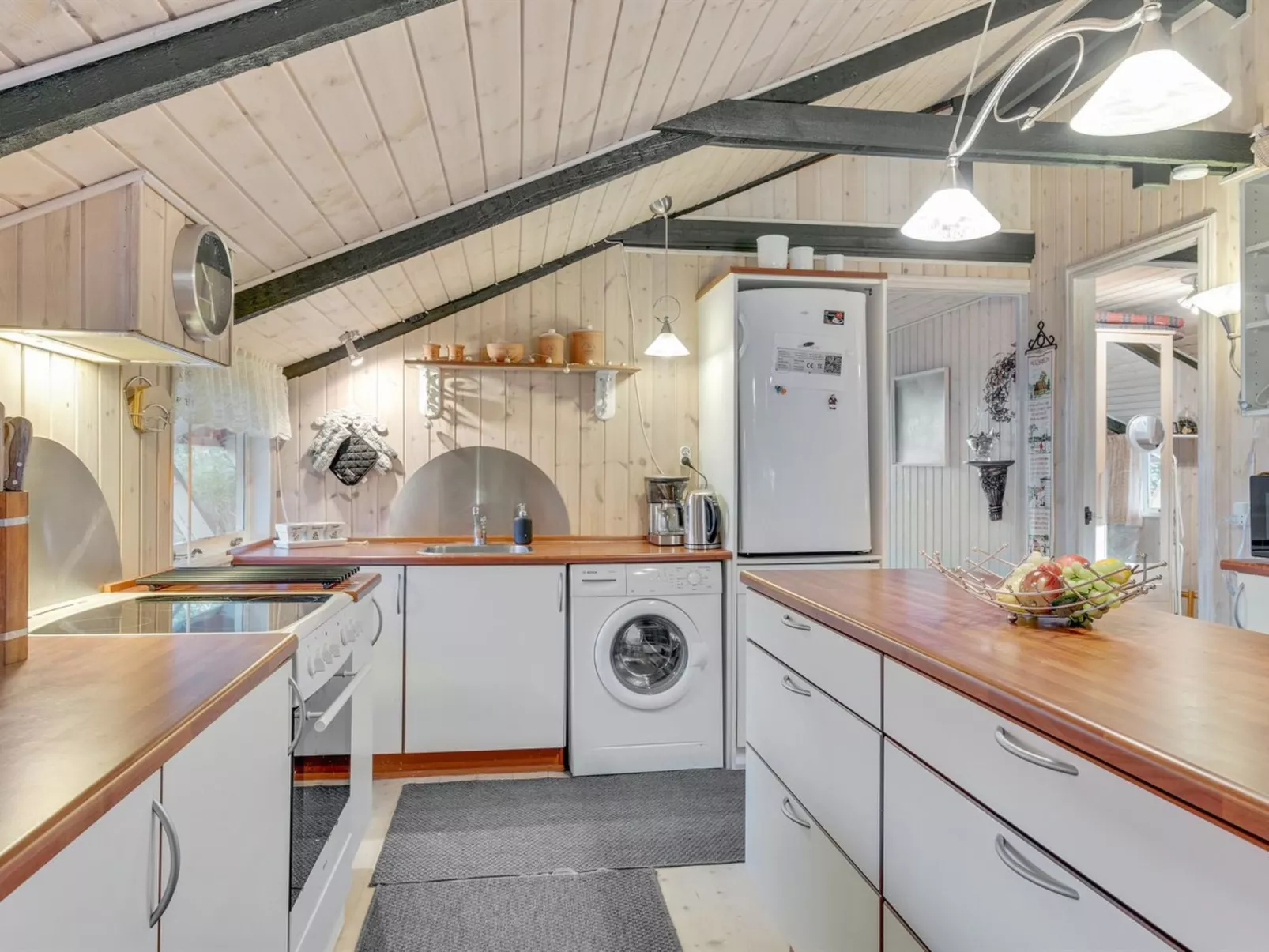 "Feliza" -  from the sea-Binnen