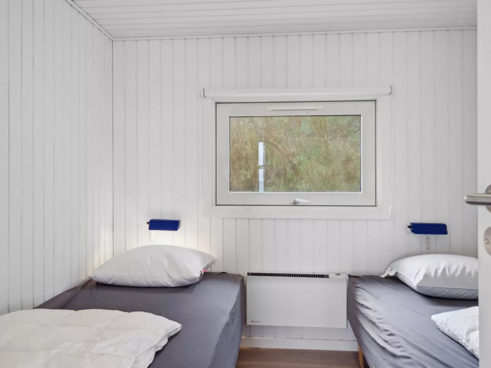 "Arnwith" - 20m from the sea-Binnen