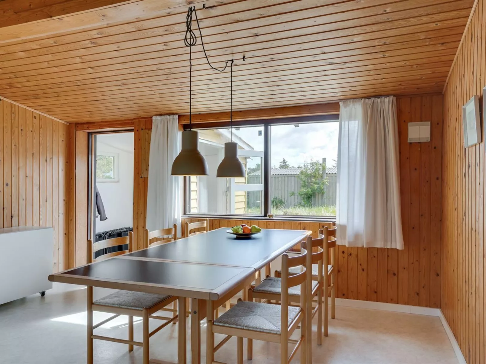 "Suki" - 650m from the sea-Binnen