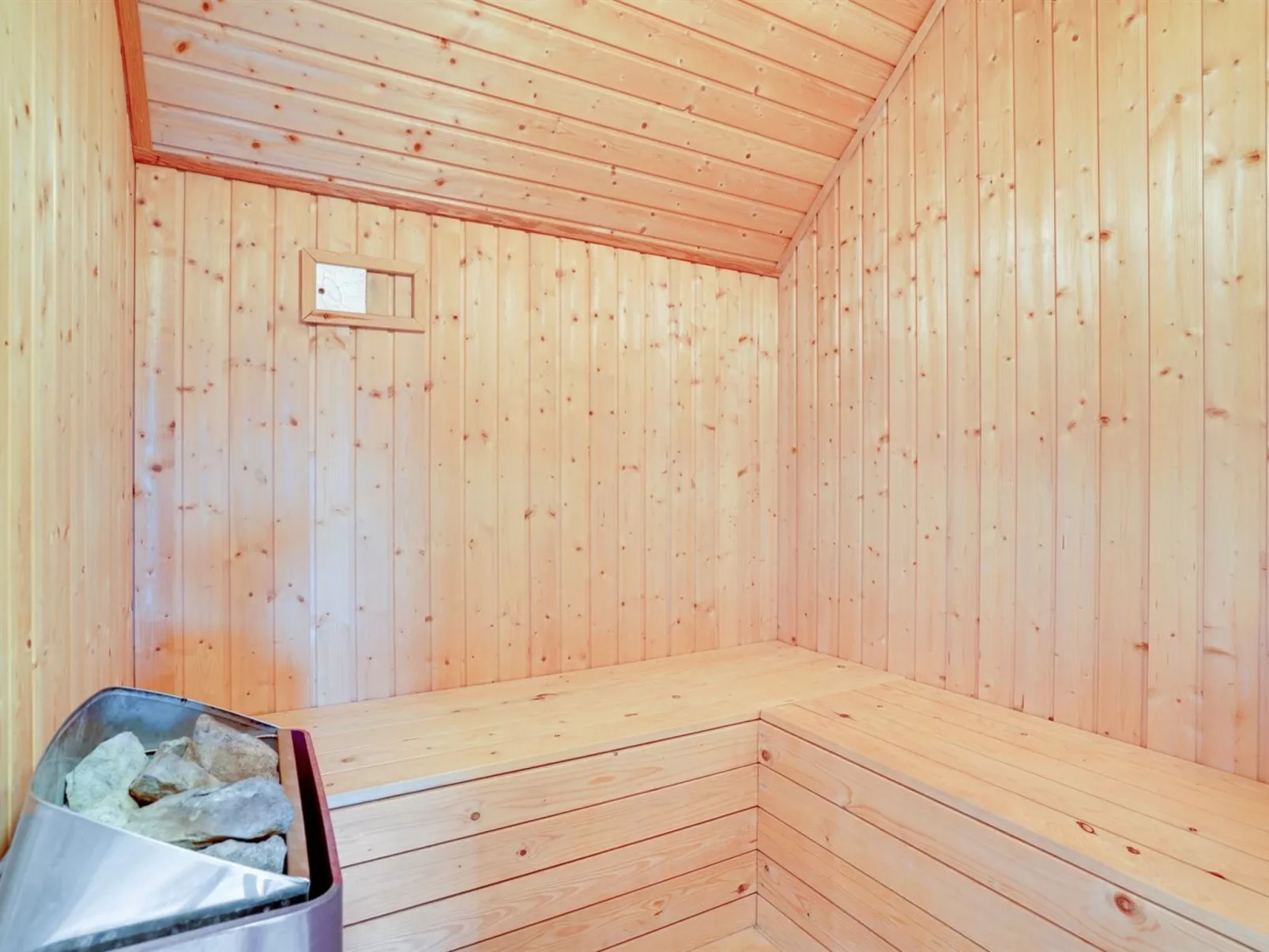 "Ananda" - 245m from the sea-Binnen