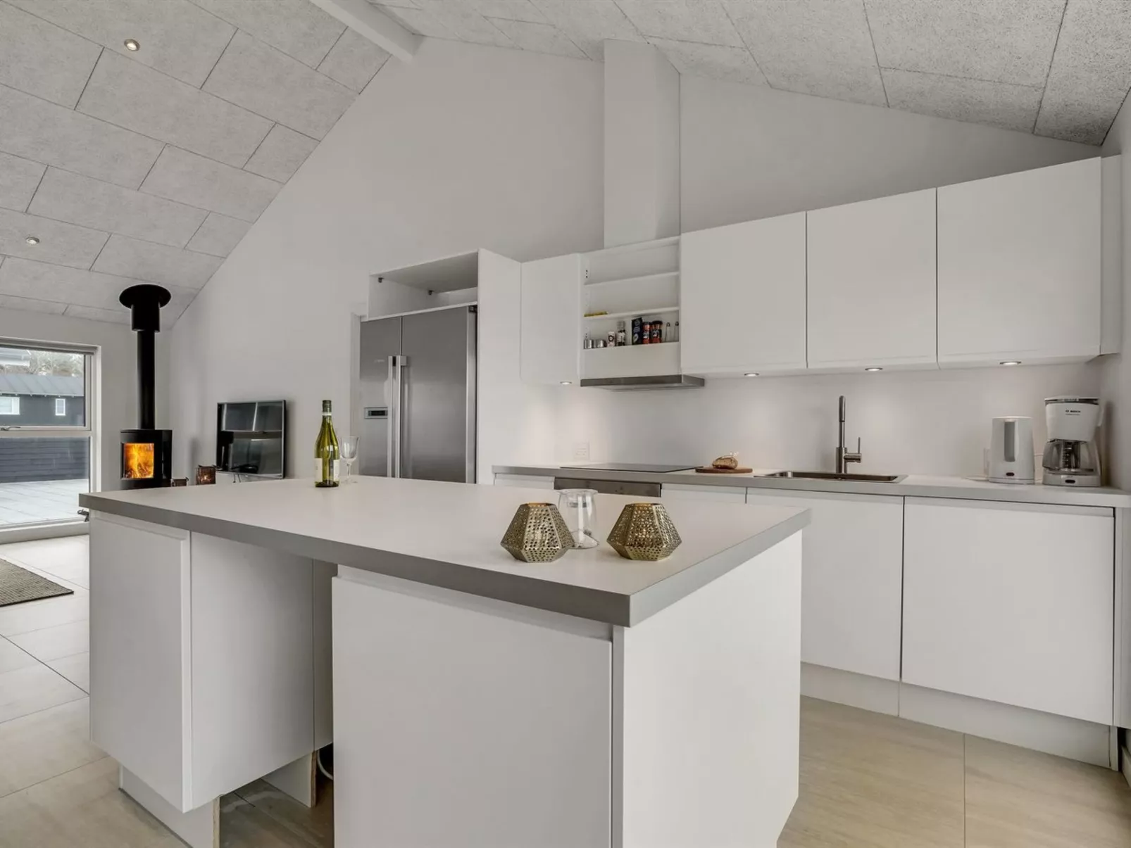 "Tatiane" - 1.5km from the sea-Binnen