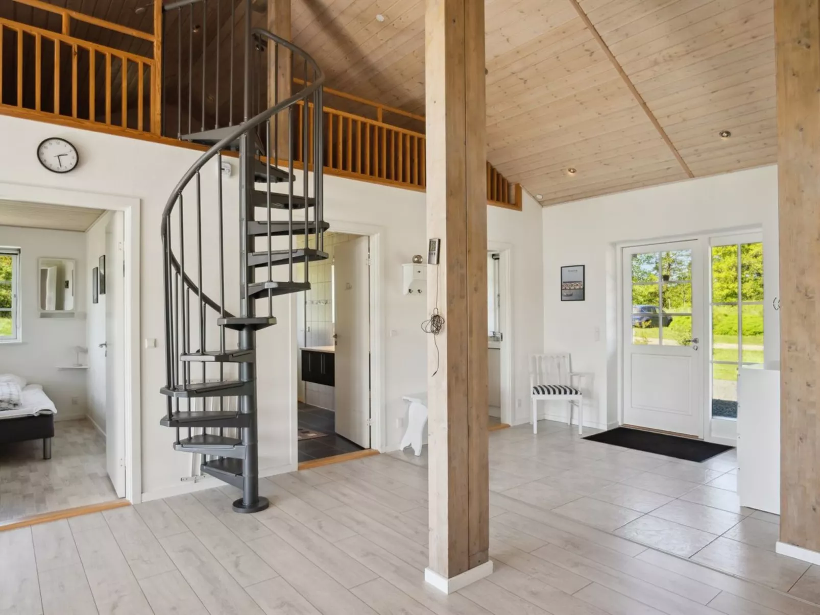 "Quanna" - 30km from the sea-Binnen