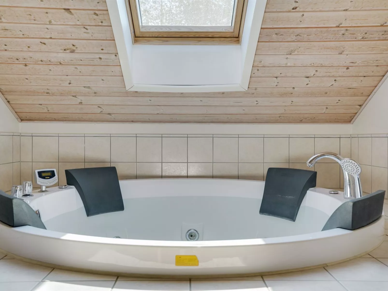 "Vilvi" - 500m from the sea-Binnen