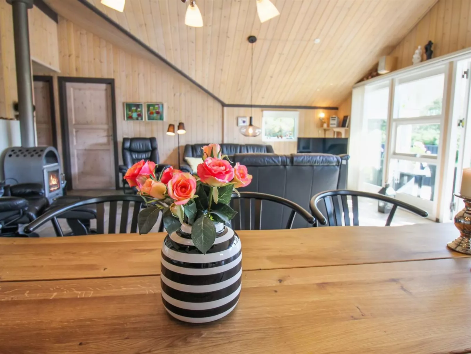 "Maureen" - 10.5km from the sea-Binnen