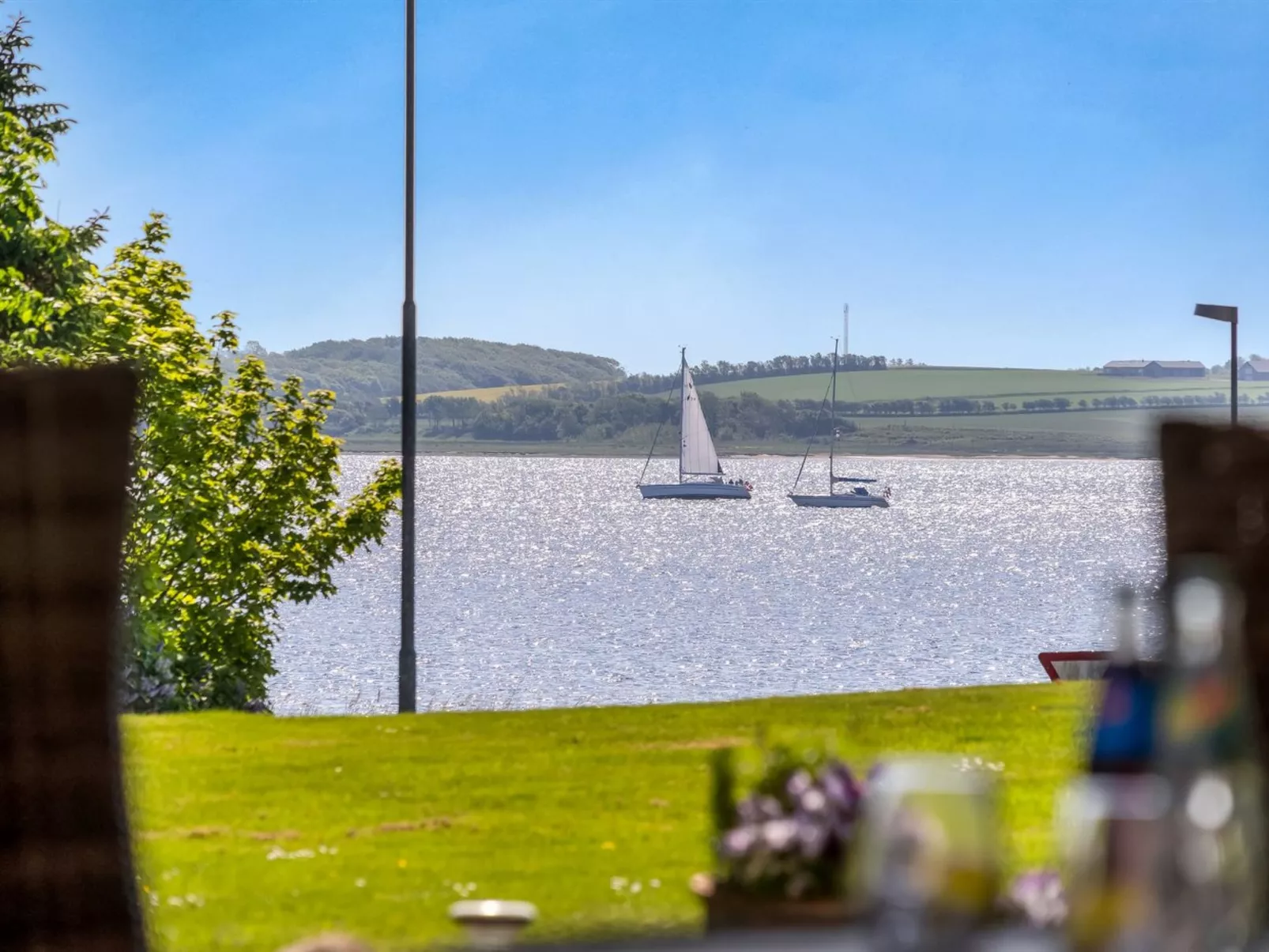 "Kara" - 100m to the fjord-Buiten