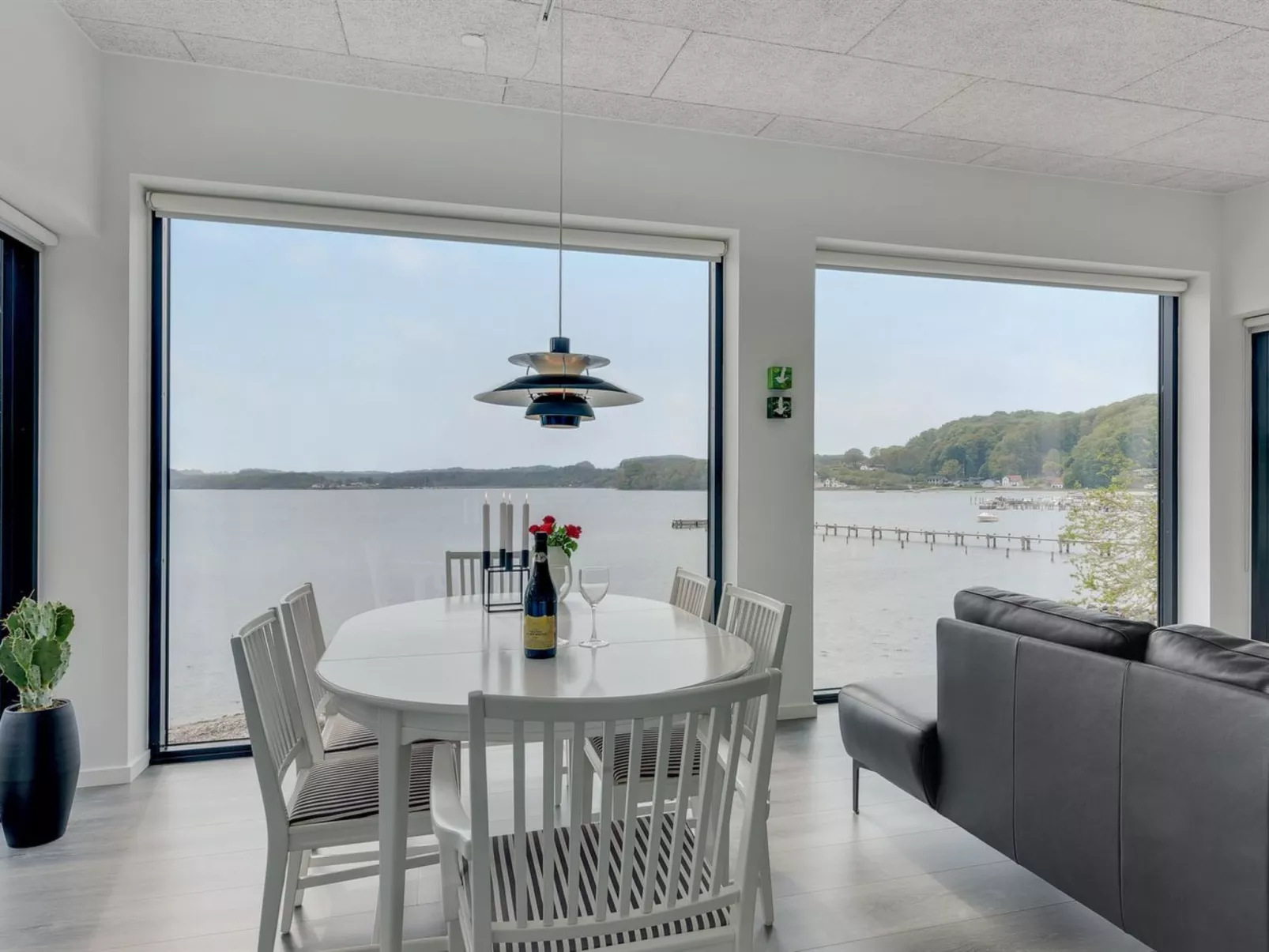 "Florinda" - 10m from the sea-Binnen