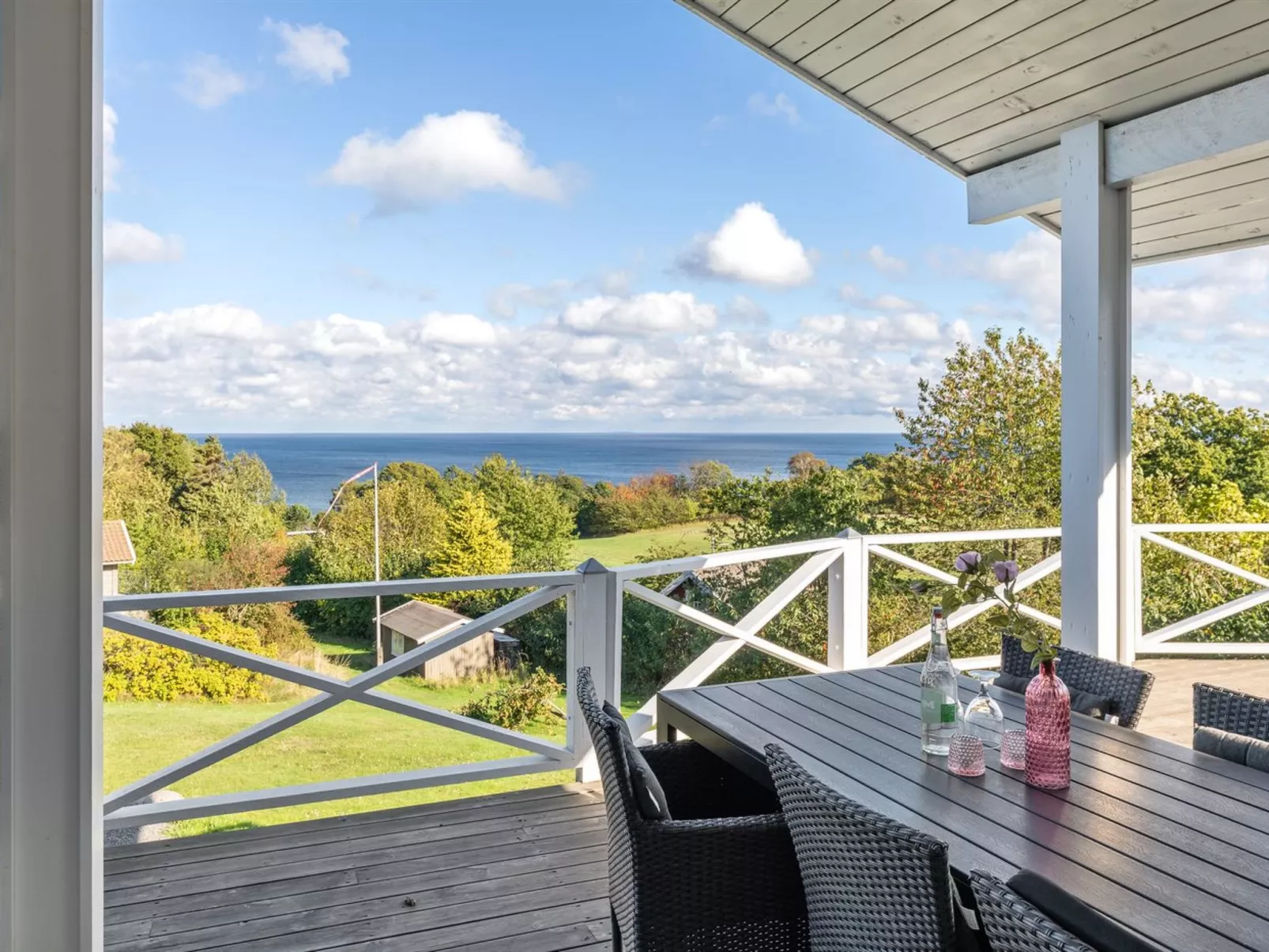 "Tjelle" - 300m from the sea-Buiten